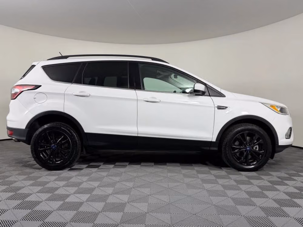2018 Ford Escape SE Image 23