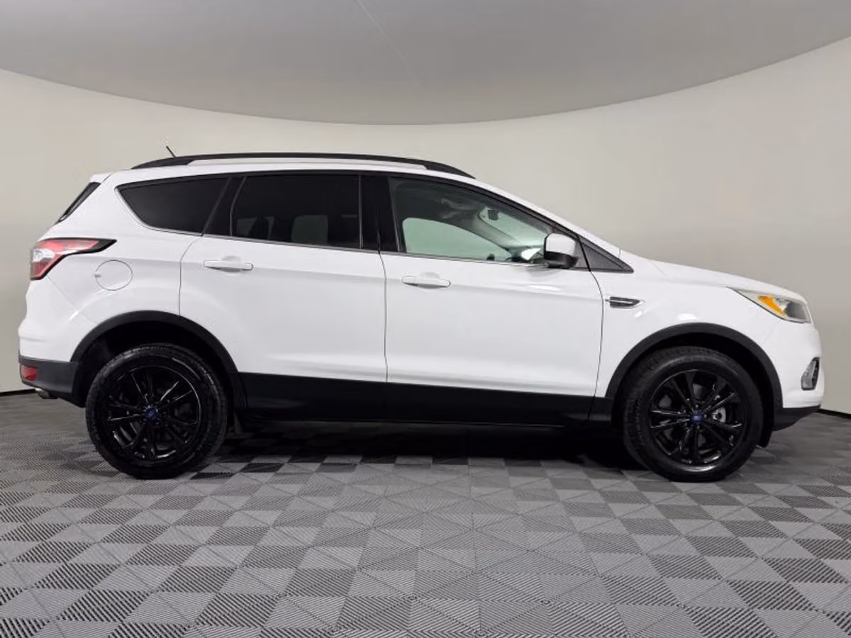 2018 Ford Escape SE Image 23