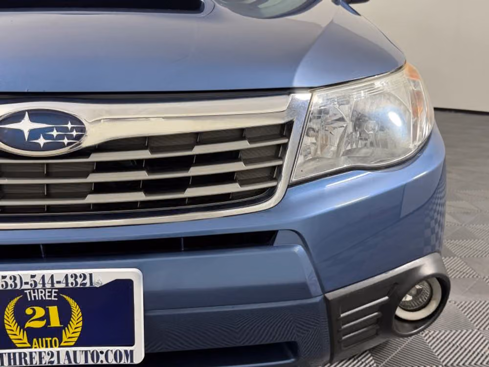 2009 Subaru Forester XT Limited Sport Utility 4D Crossover Image 5