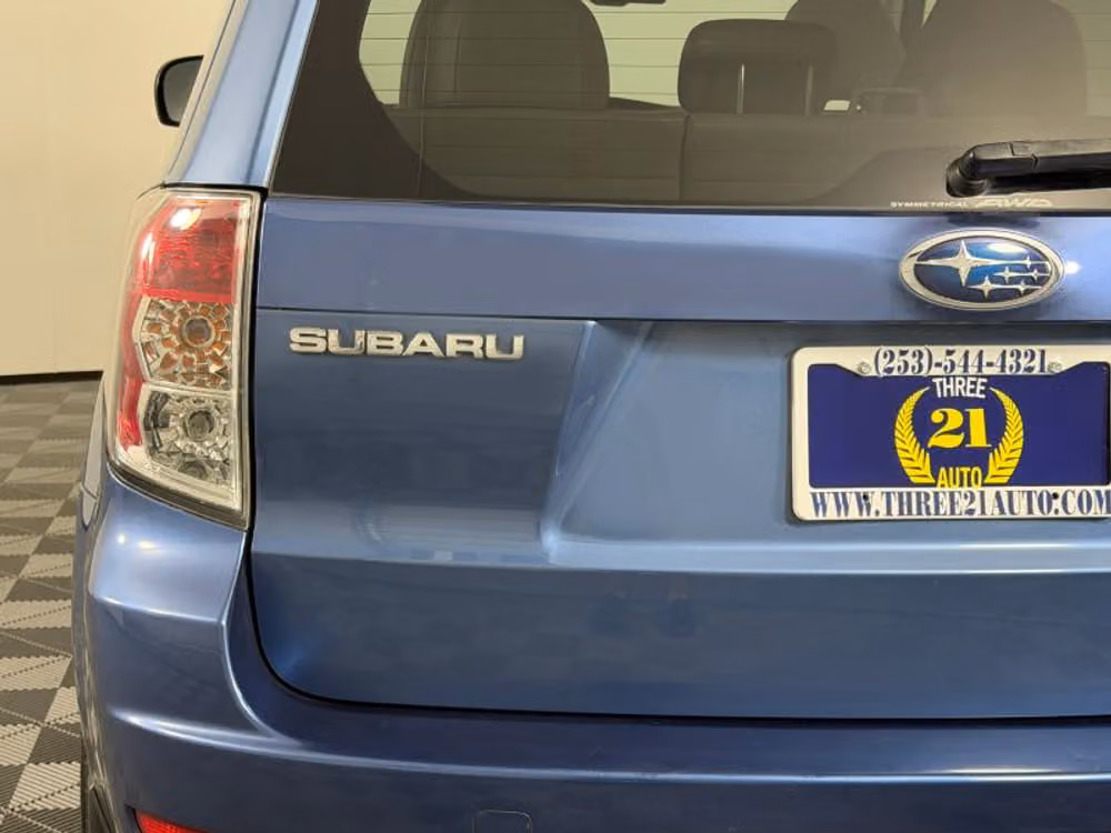 2009 Subaru Forester XT Limited Sport Utility 4D Crossover Image 10