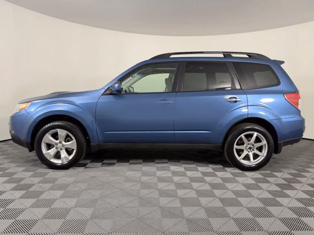 2009 Subaru Forester XT Limited Sport Utility 4D Crossover Image 13