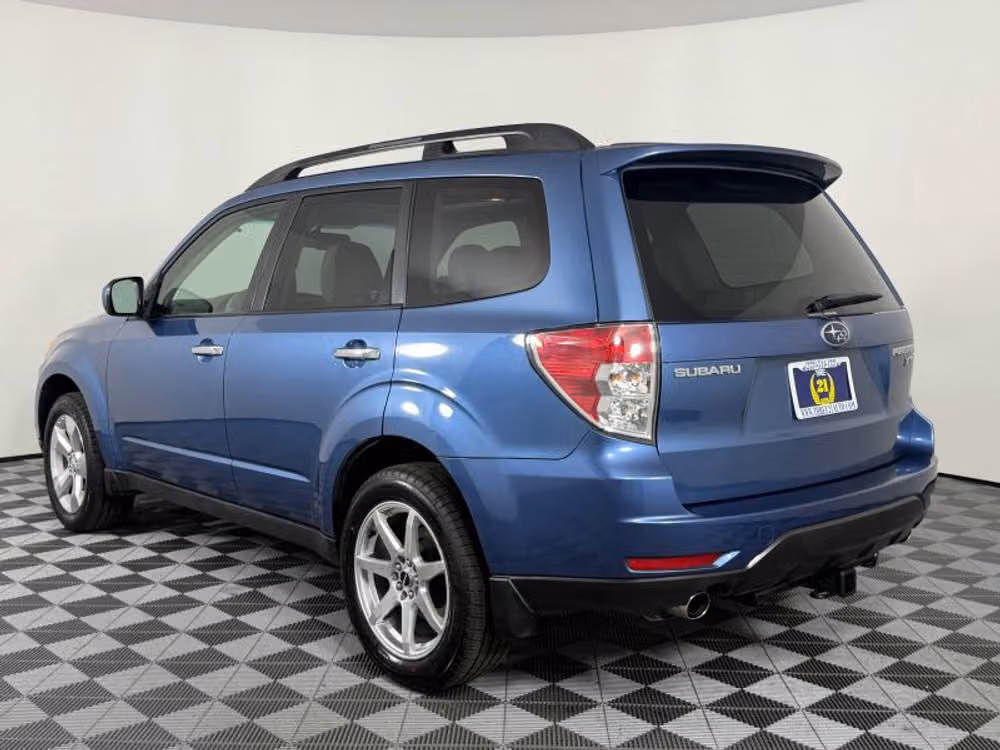 2009 Subaru Forester XT Limited Sport Utility 4D Crossover Image 12