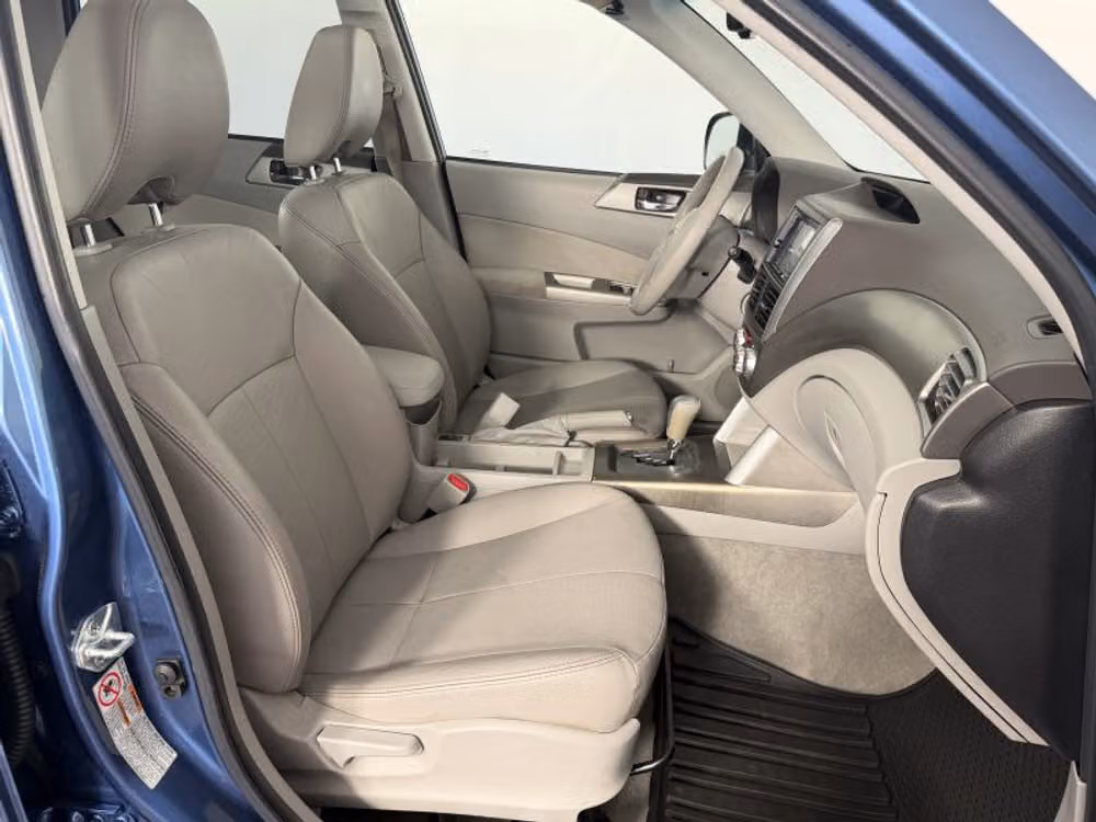 2009 Subaru Forester XT Limited Sport Utility 4D Crossover Image 30