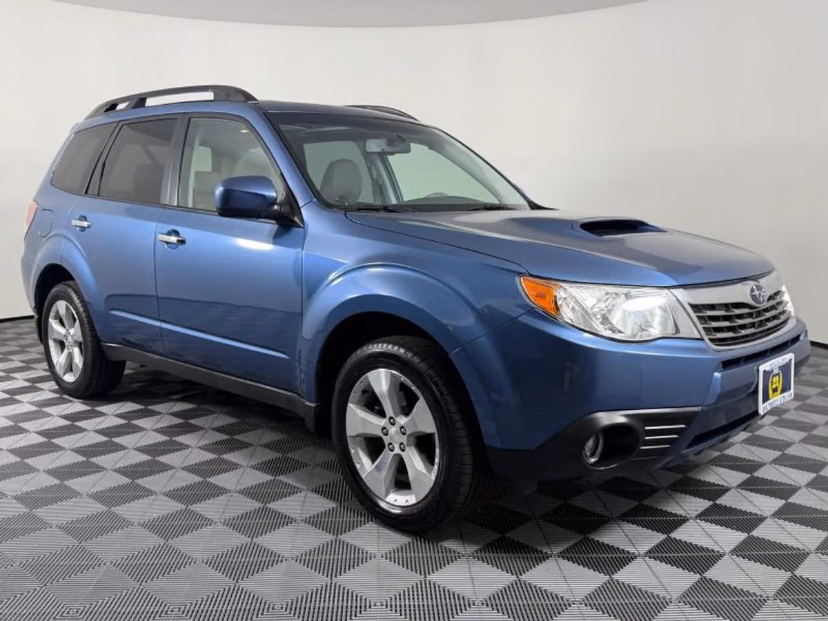 2009 Subaru Forester XT Limited Sport Utility 4D Crossover Image 6