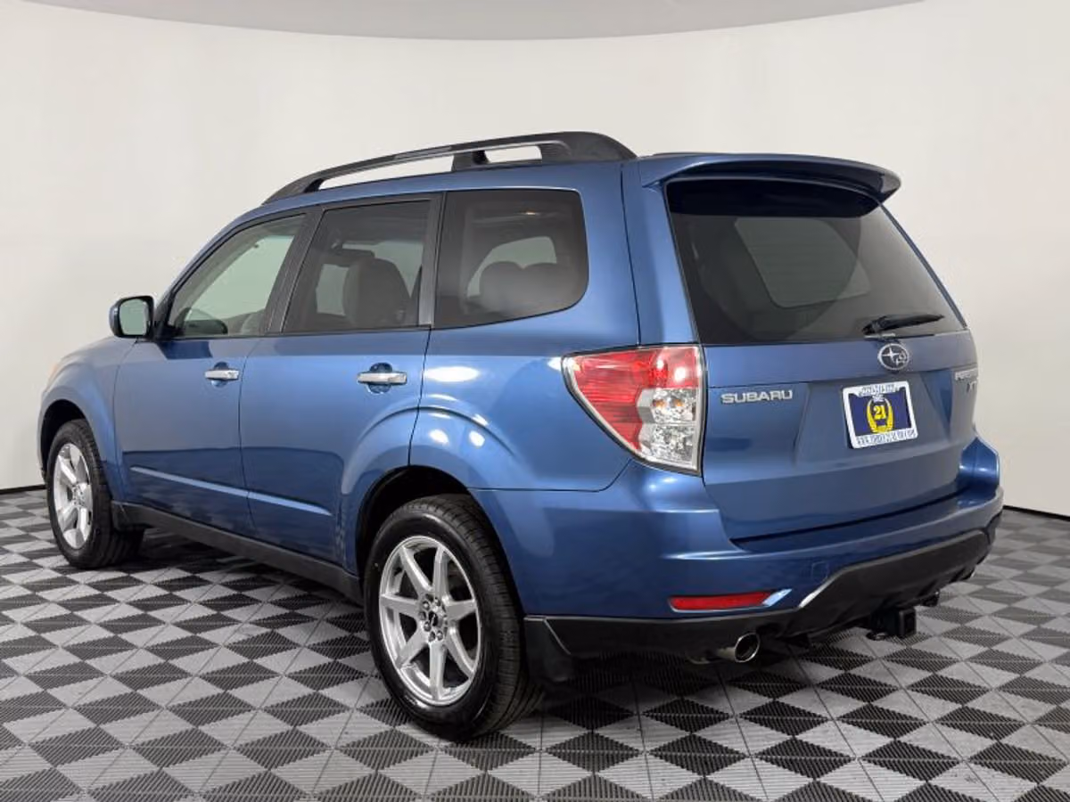 2009 Subaru Forester XT Limited Sport Utility 4D Crossover Image 12