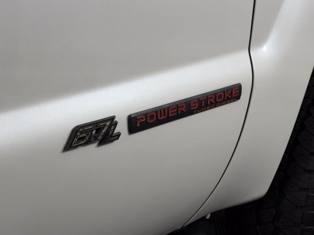 2016 Ford F-350 Super Duty Platinum Crew Cab Image 15