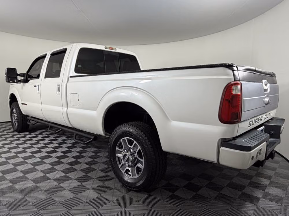 2016 Ford F-350 Super Duty Platinum Crew Cab Image 12