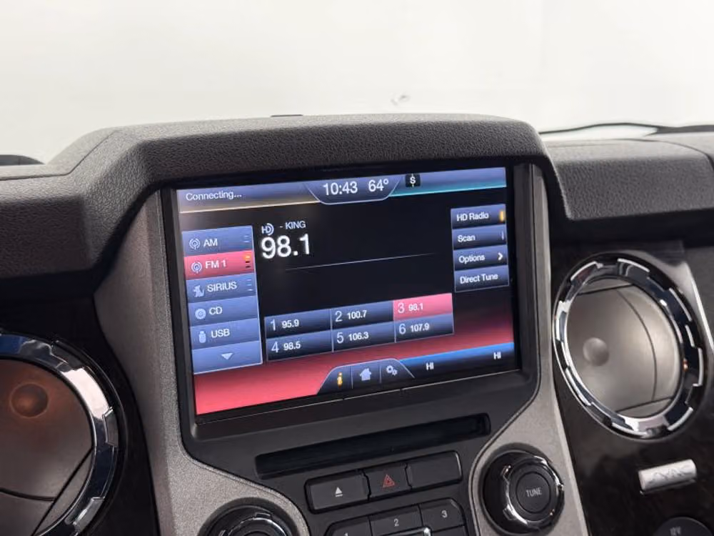 2016 Ford F-350 Super Duty Platinum Crew Cab Image 37
