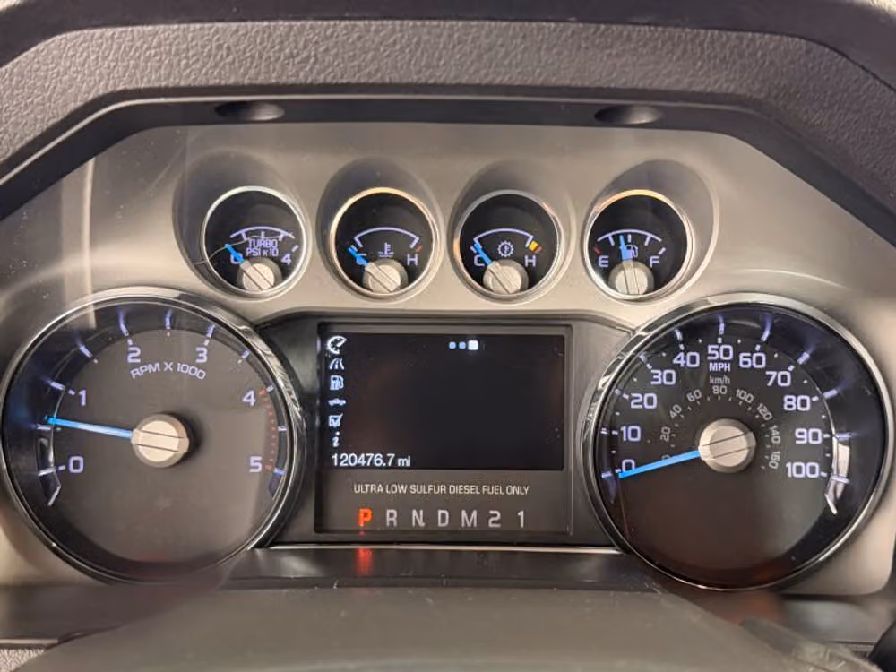 2016 Ford F-350 Super Duty Platinum Crew Cab Image 39