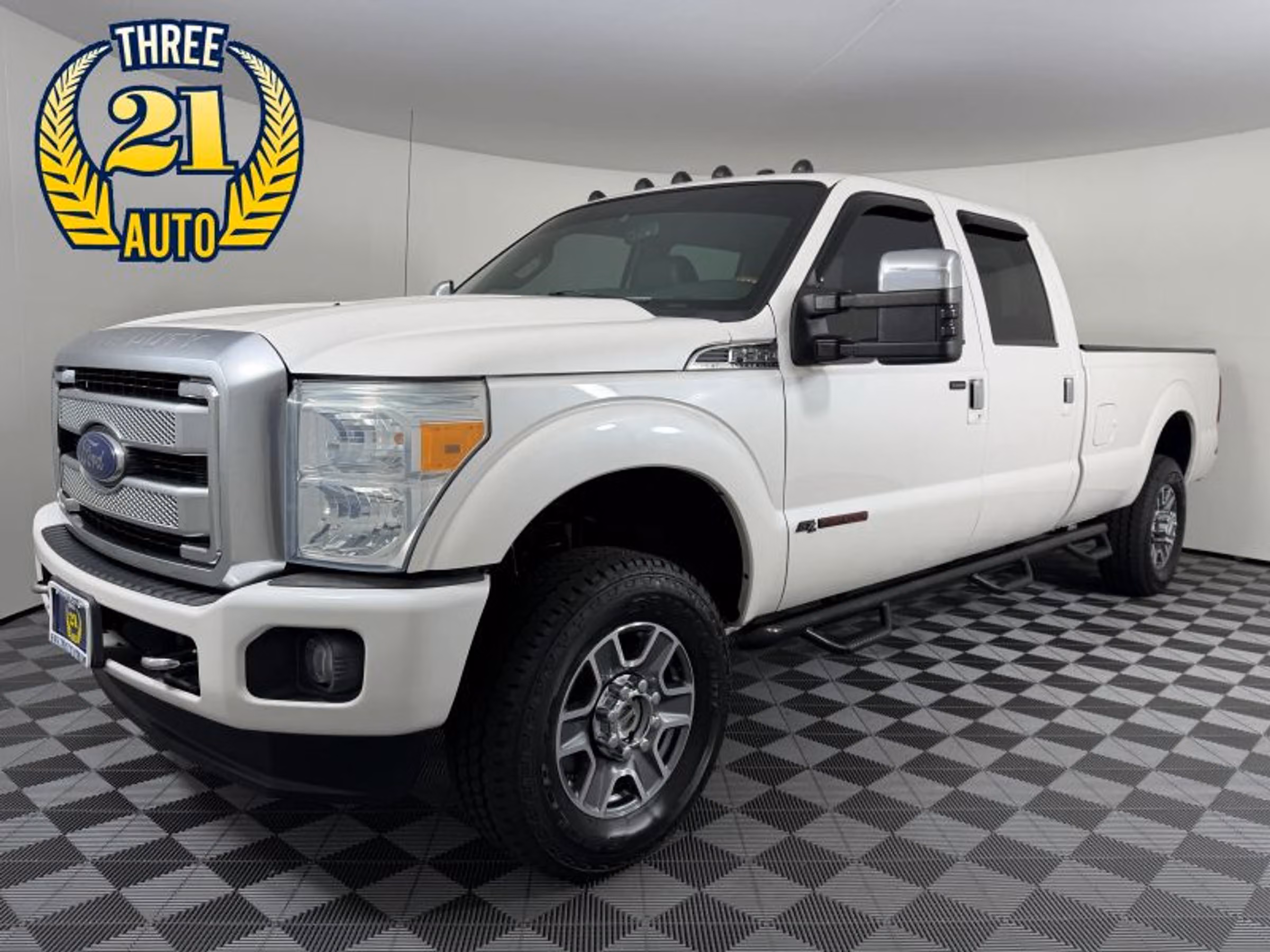 2016 Ford F-350 Super Duty Platinum Crew Cab Image 1