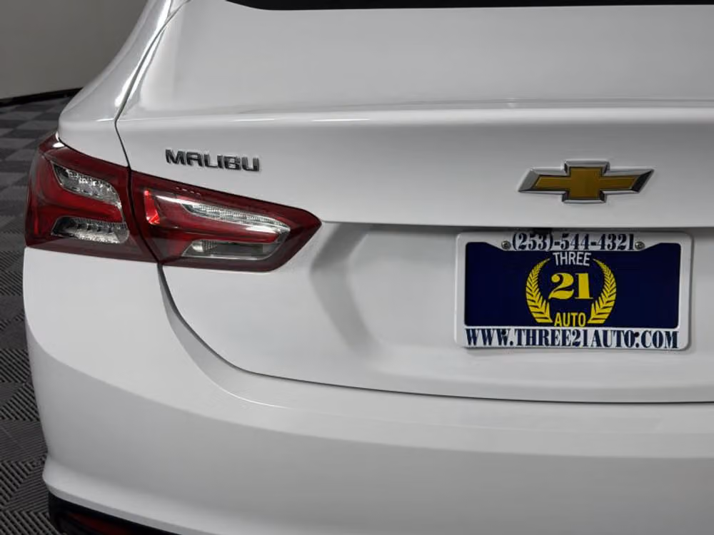 2022 Chevrolet Malibu LT Image 10