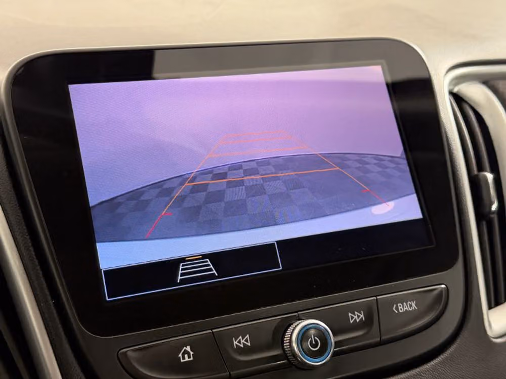 2022 Chevrolet Malibu LT Image 35