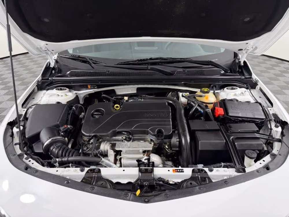 2022 Chevrolet Malibu LT Image 17