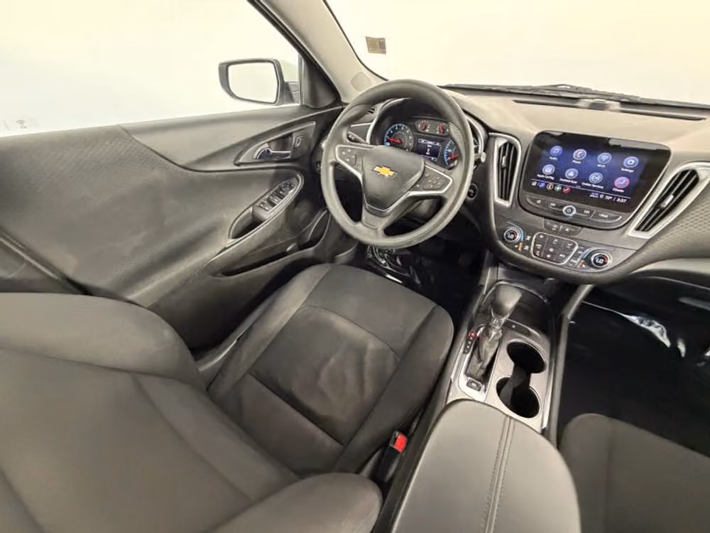 2022 Chevrolet Malibu LT Image 28