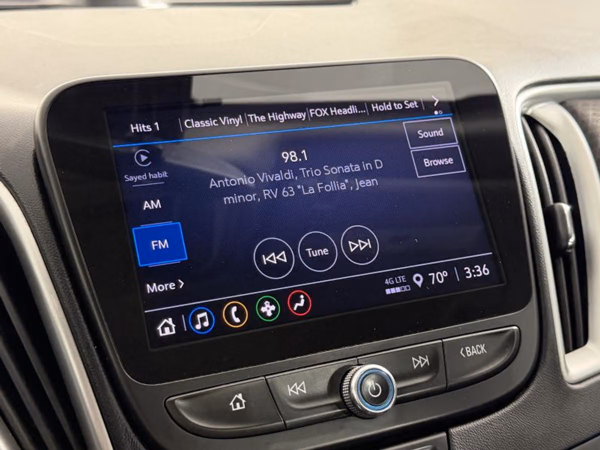 2022 Chevrolet Malibu LT Image 36