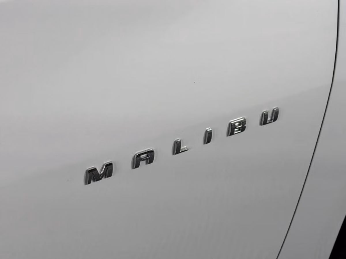 2022 Chevrolet Malibu LT Image 15
