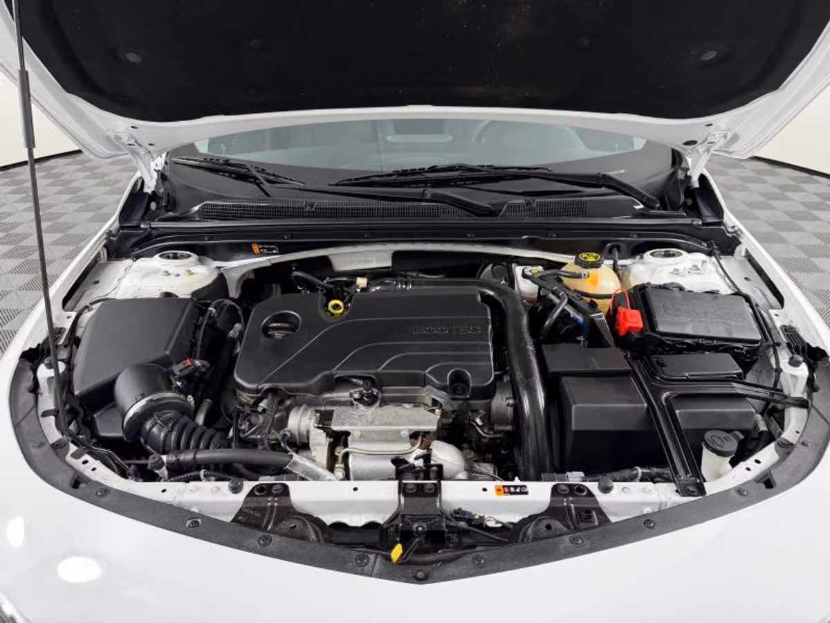 2022 Chevrolet Malibu LT Image 17