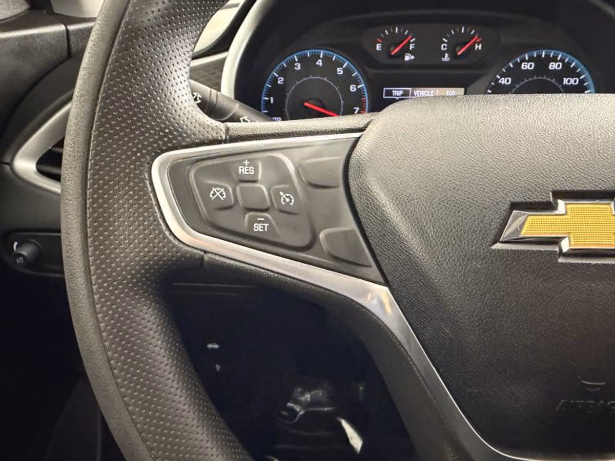2022 Chevrolet Malibu LT Image 39
