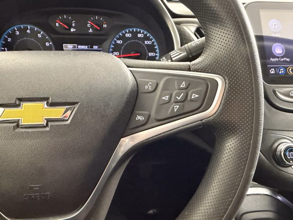 2022 Chevrolet Malibu LT Image 40
