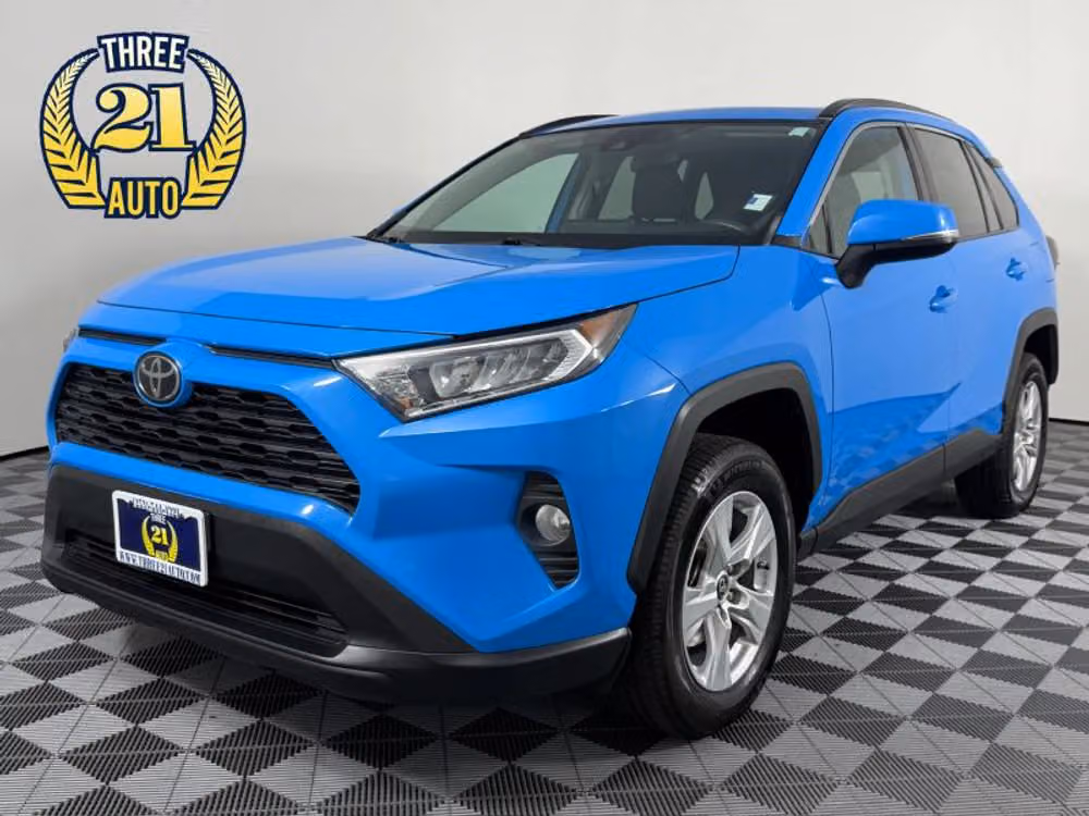 2019 Toyota RAV4 XLE Image 1