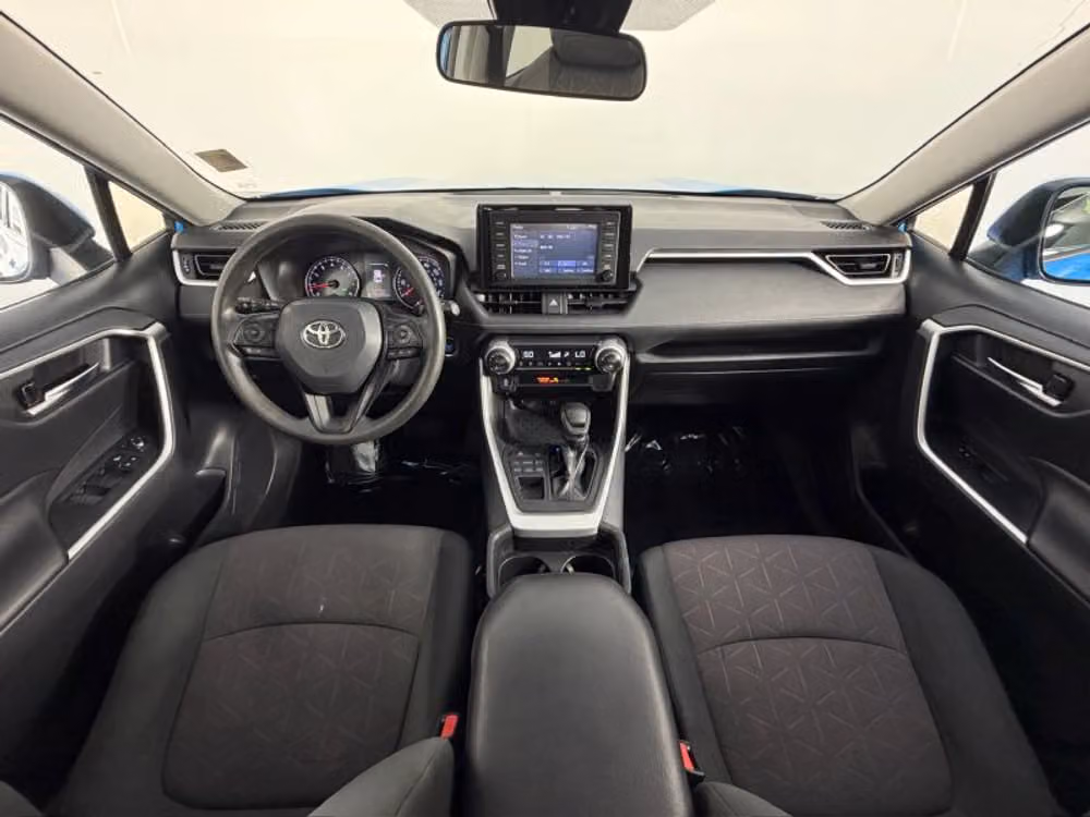 2019 Toyota RAV4 XLE Image 19