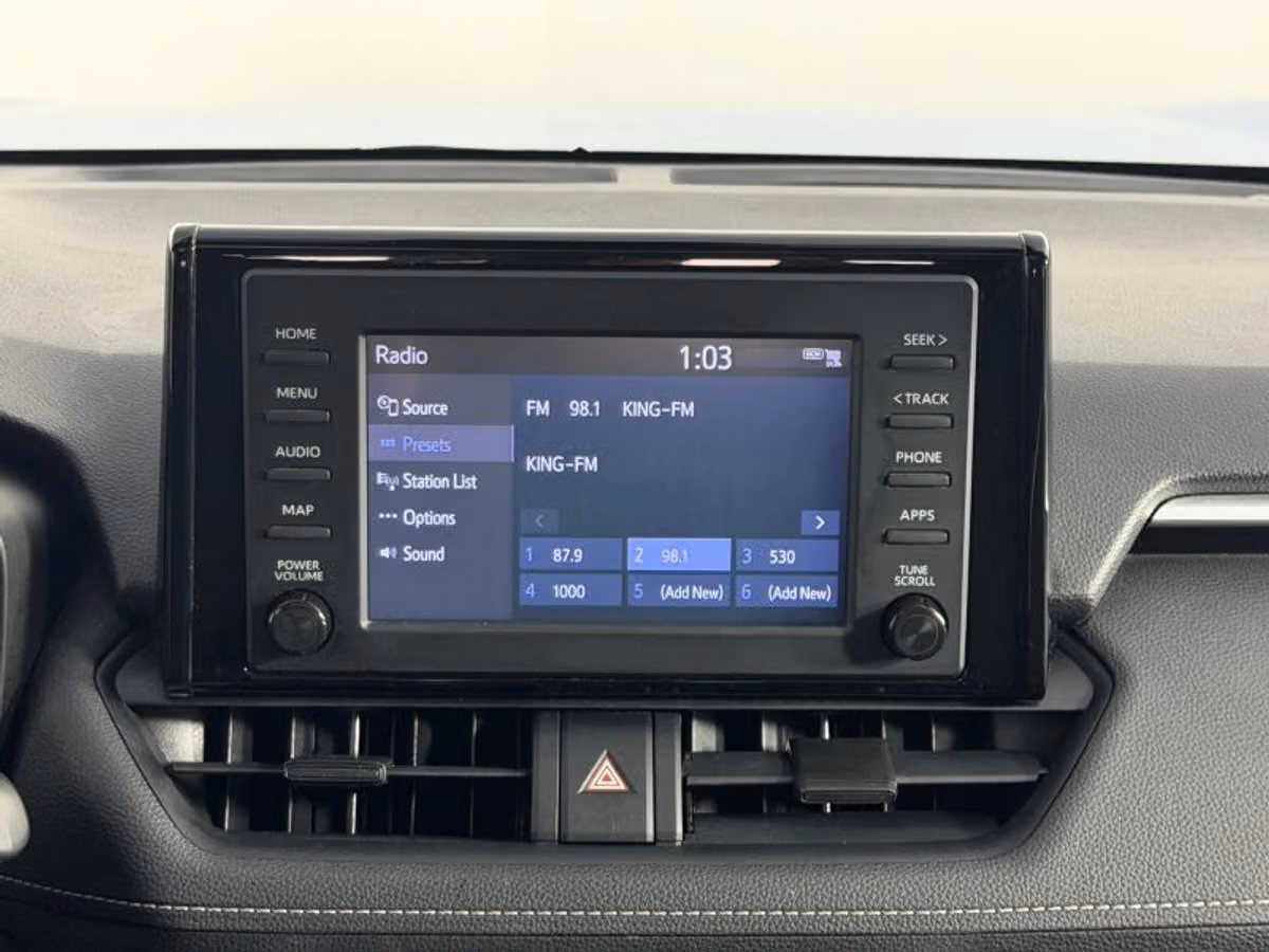 2019 Toyota RAV4 XLE Image 22