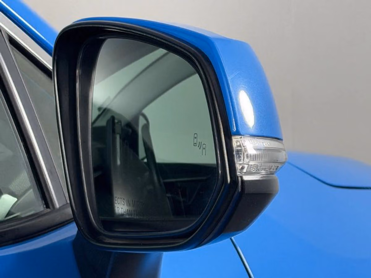 2019 Toyota RAV4 XLE Image 15