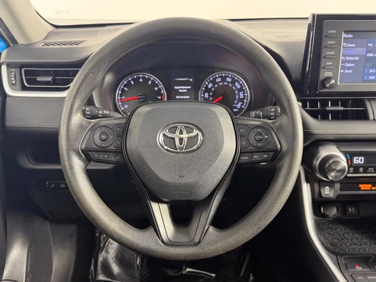 2019 Toyota RAV4 XLE Image 27