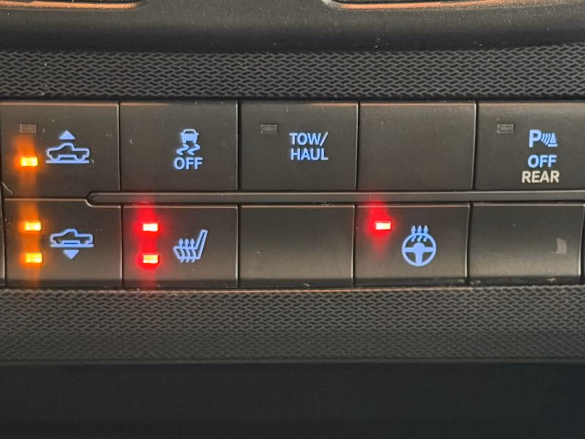 2017 Ram 1500 Rebel Crew Cab Image 34