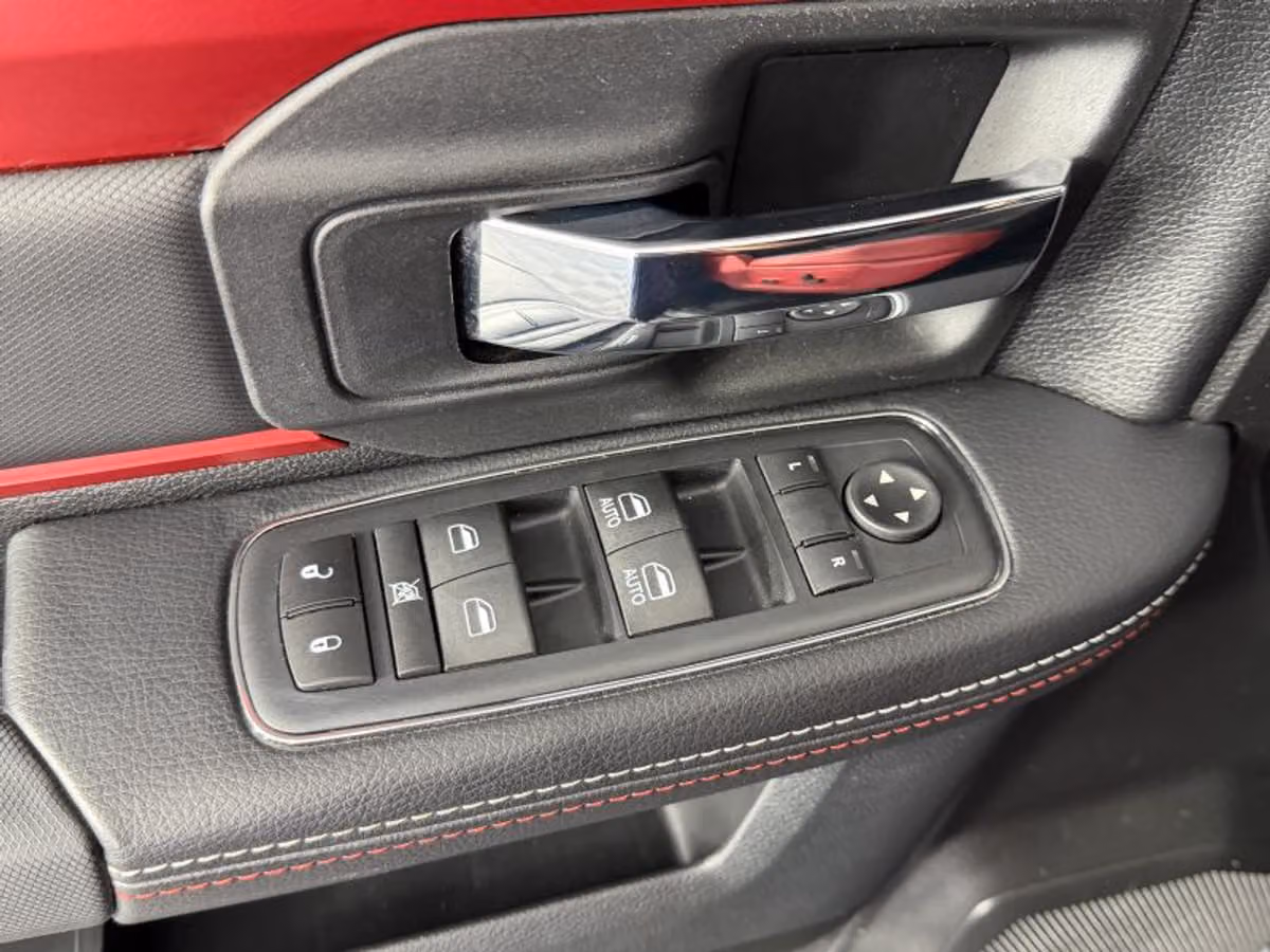 2017 Ram 1500 Rebel Crew Cab Image 25