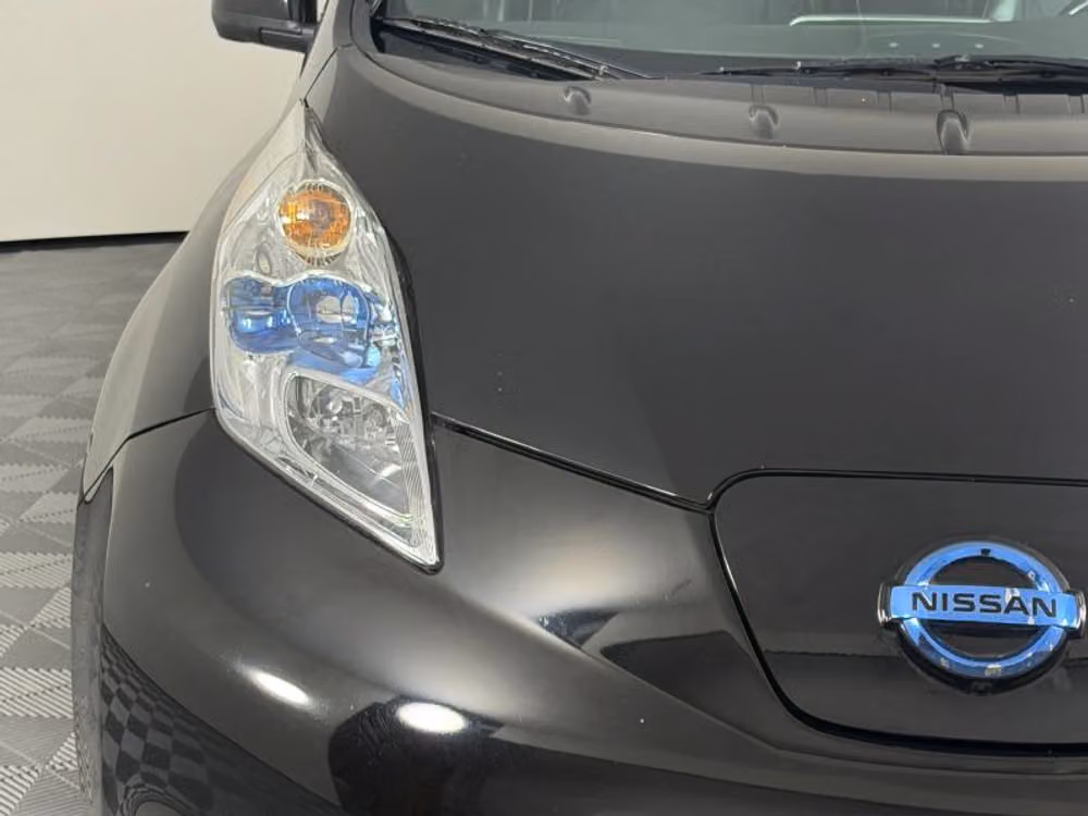 2013 Nissan LEAF SL Image 4
