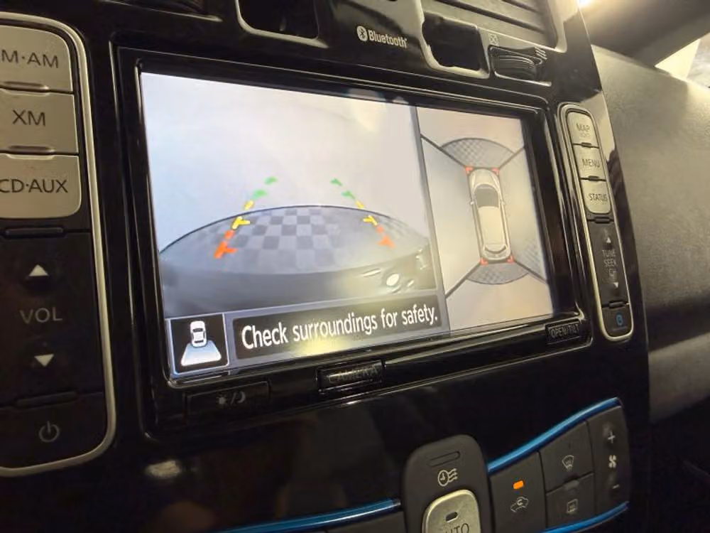 2013 Nissan LEAF SL Image 34