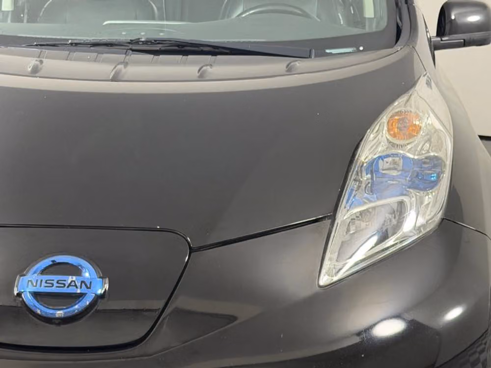 2013 Nissan LEAF SL Image 5