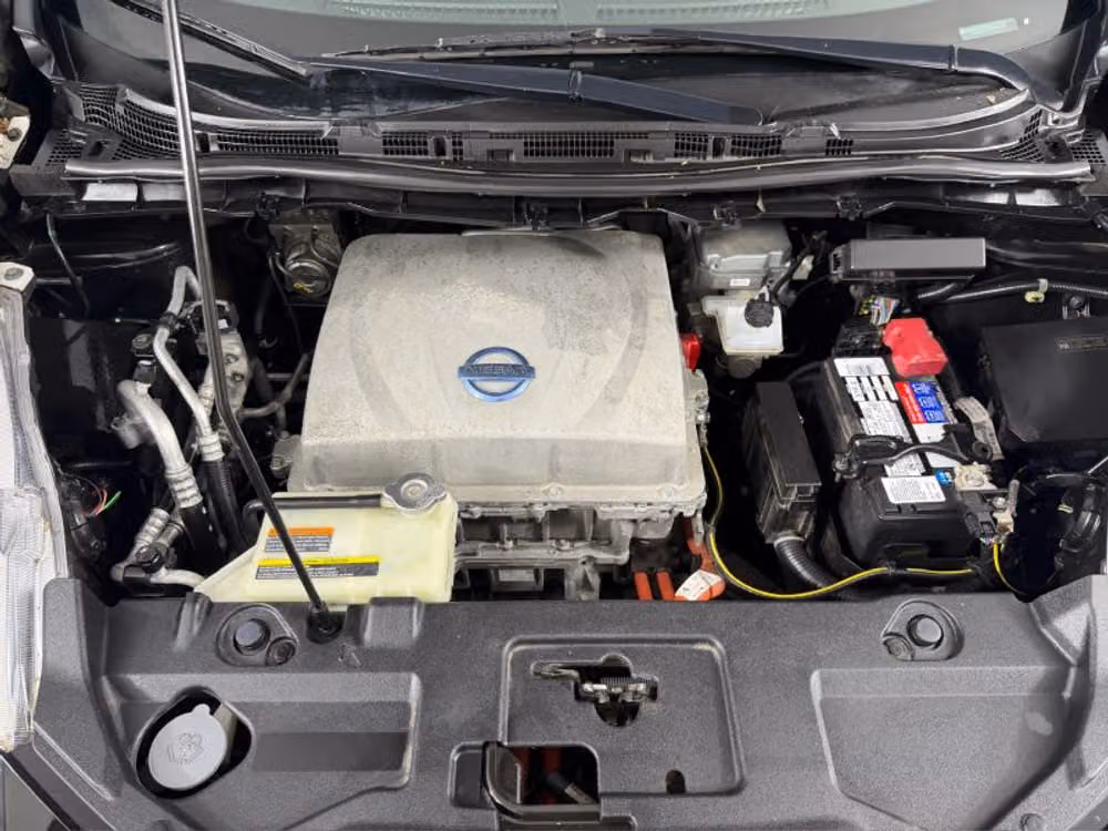 2013 Nissan LEAF SL Image 41