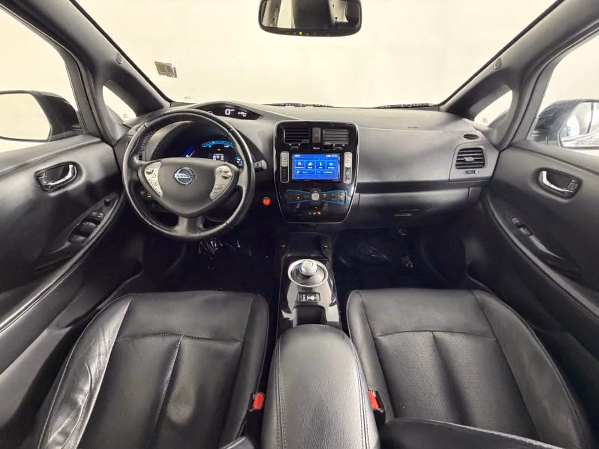 2013 Nissan LEAF SL Image 8