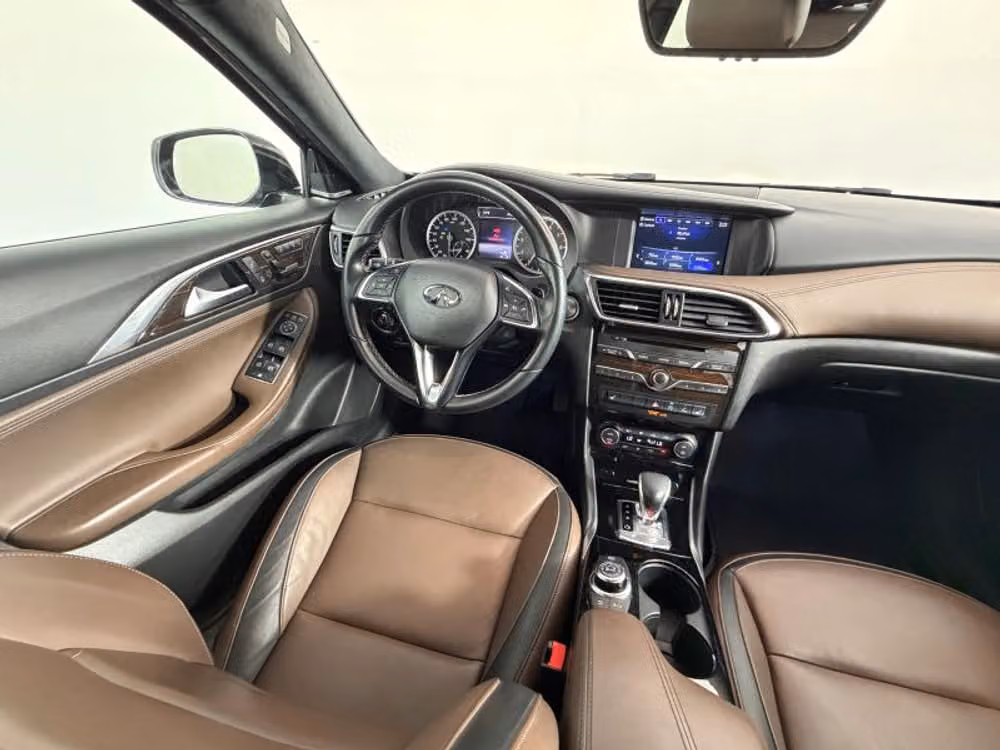 2017 INFINITI QX30 Premium Crossover Image 20