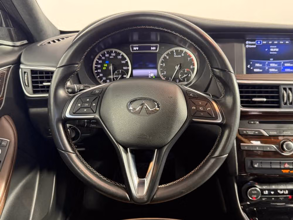 2017 INFINITI QX30 Premium Crossover Image 27