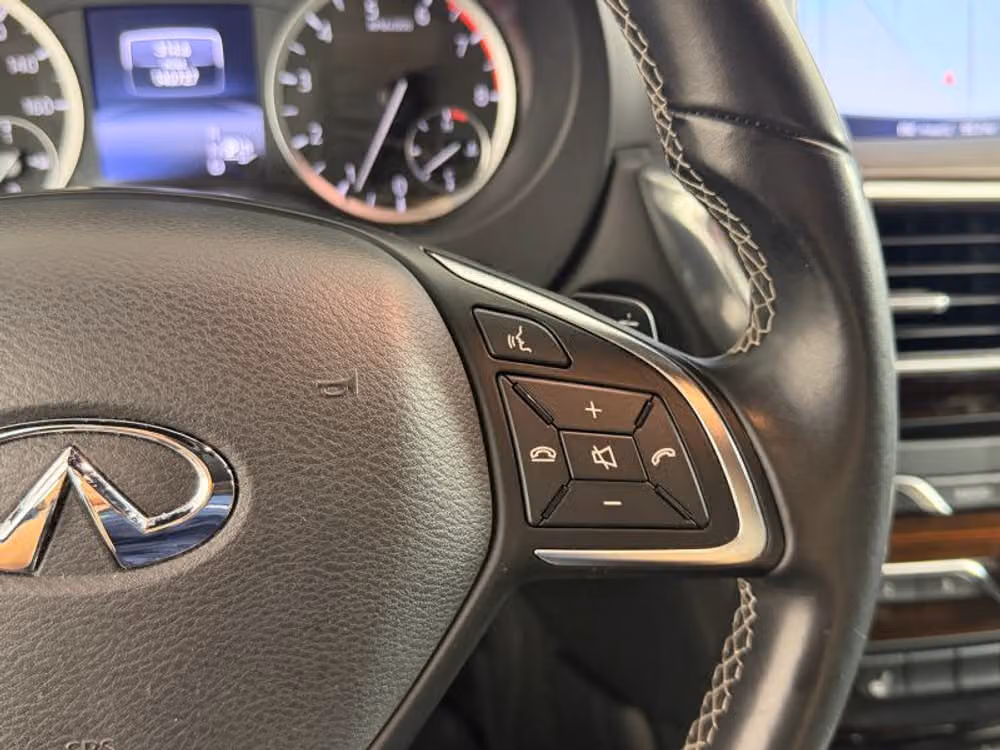 2017 INFINITI QX30 Premium Crossover Image 29