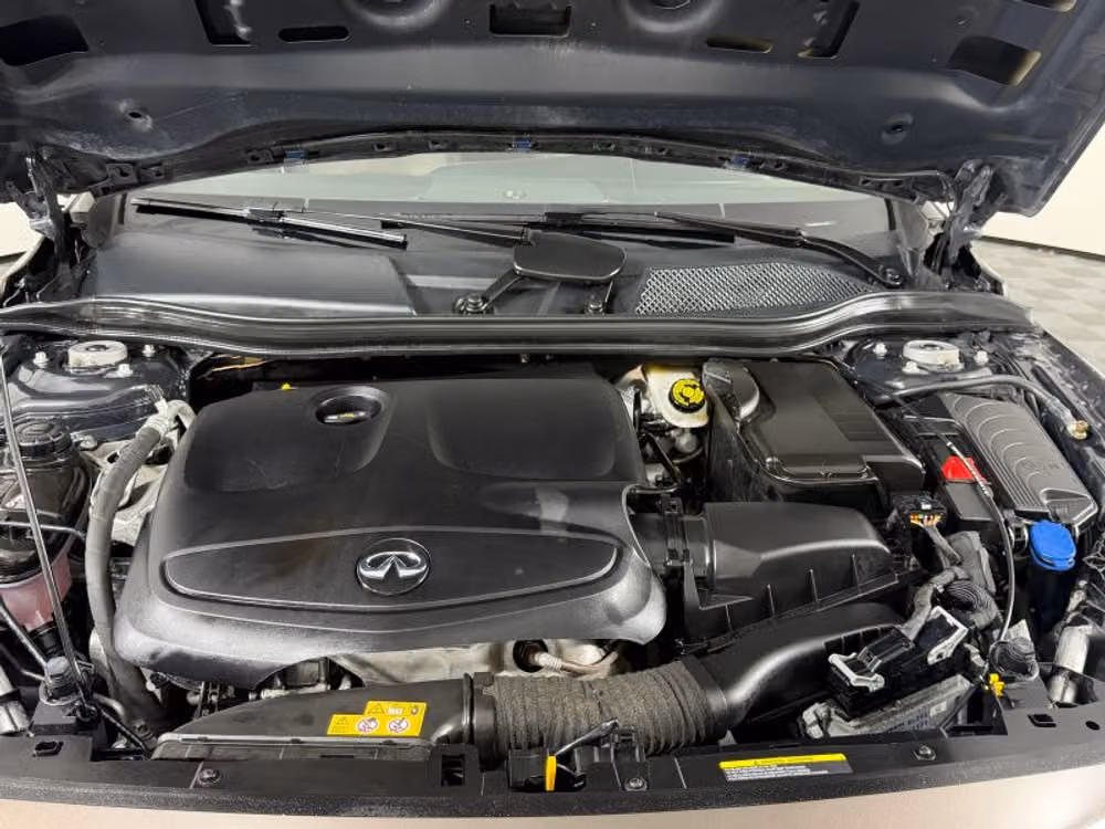2017 INFINITI QX30 Premium Crossover Image 17