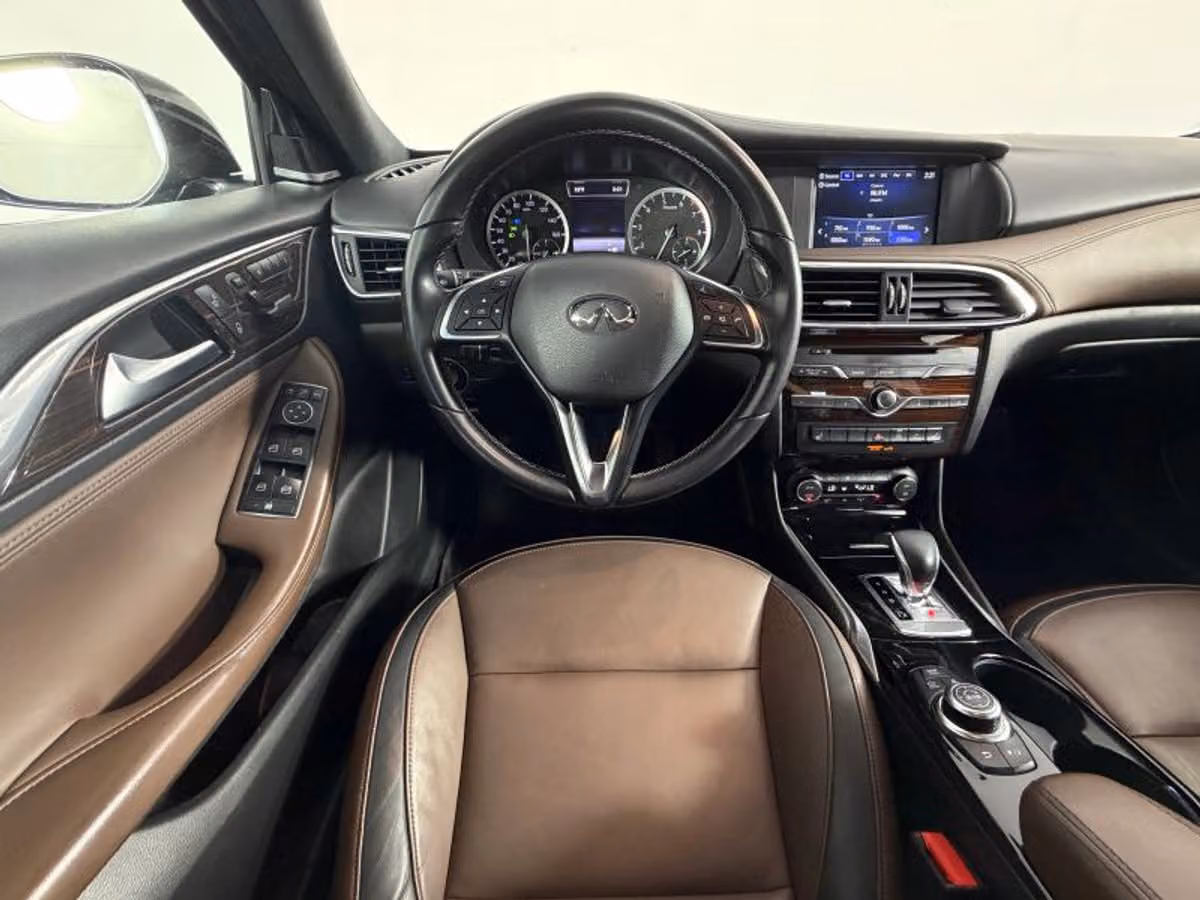 2017 INFINITI QX30 Premium Crossover Image 26