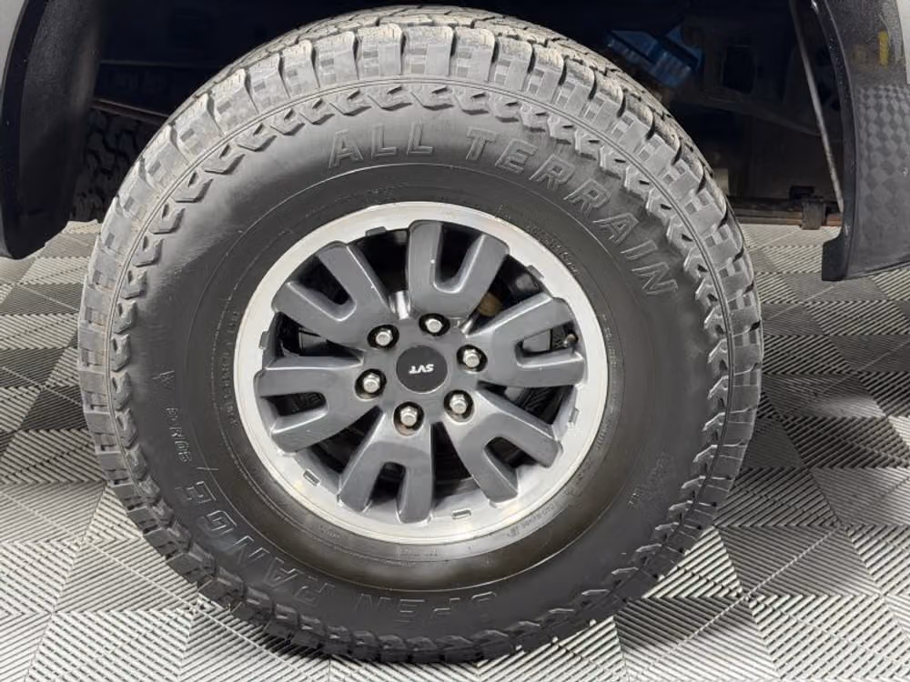 2011 Ford F-150 SVT Raptor SuperCrew Image 16