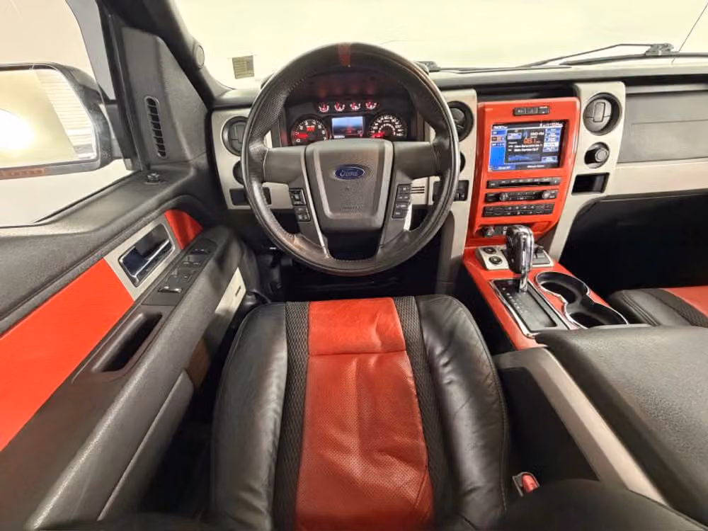2011 Ford F-150 SVT Raptor SuperCrew Image 25
