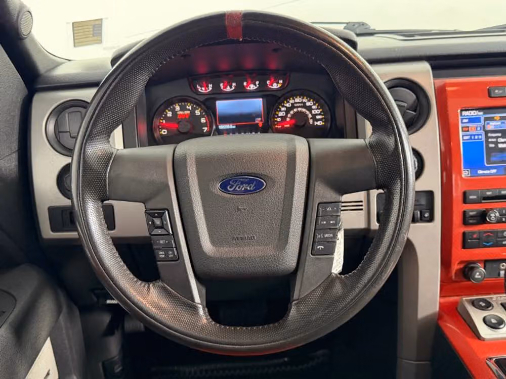 2011 Ford F-150 SVT Raptor SuperCrew Image 26