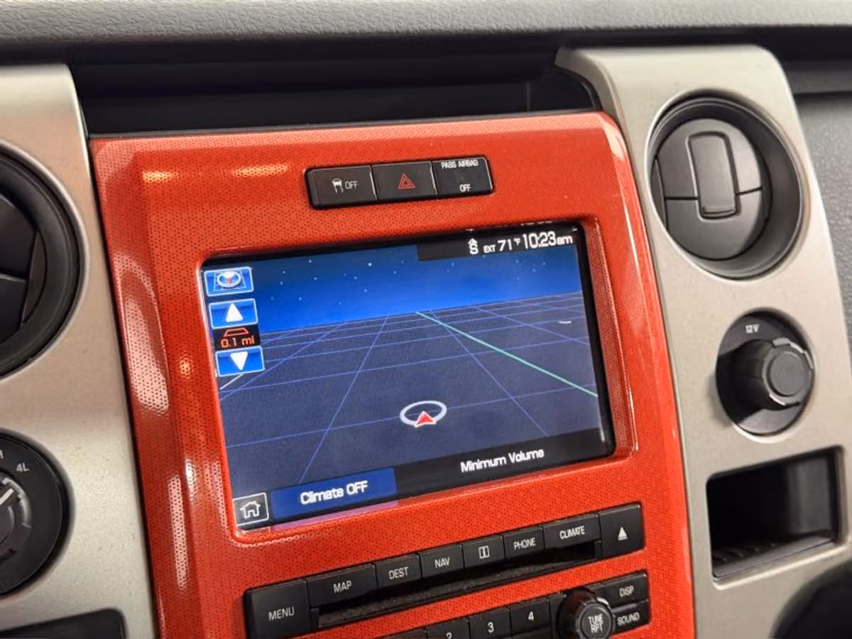 2011 Ford F-150 SVT Raptor SuperCrew Image 39
