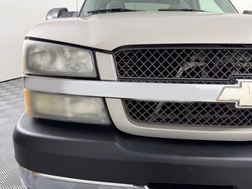 2004 Chevrolet Silverado 3500 LS Crew Cab Image 4