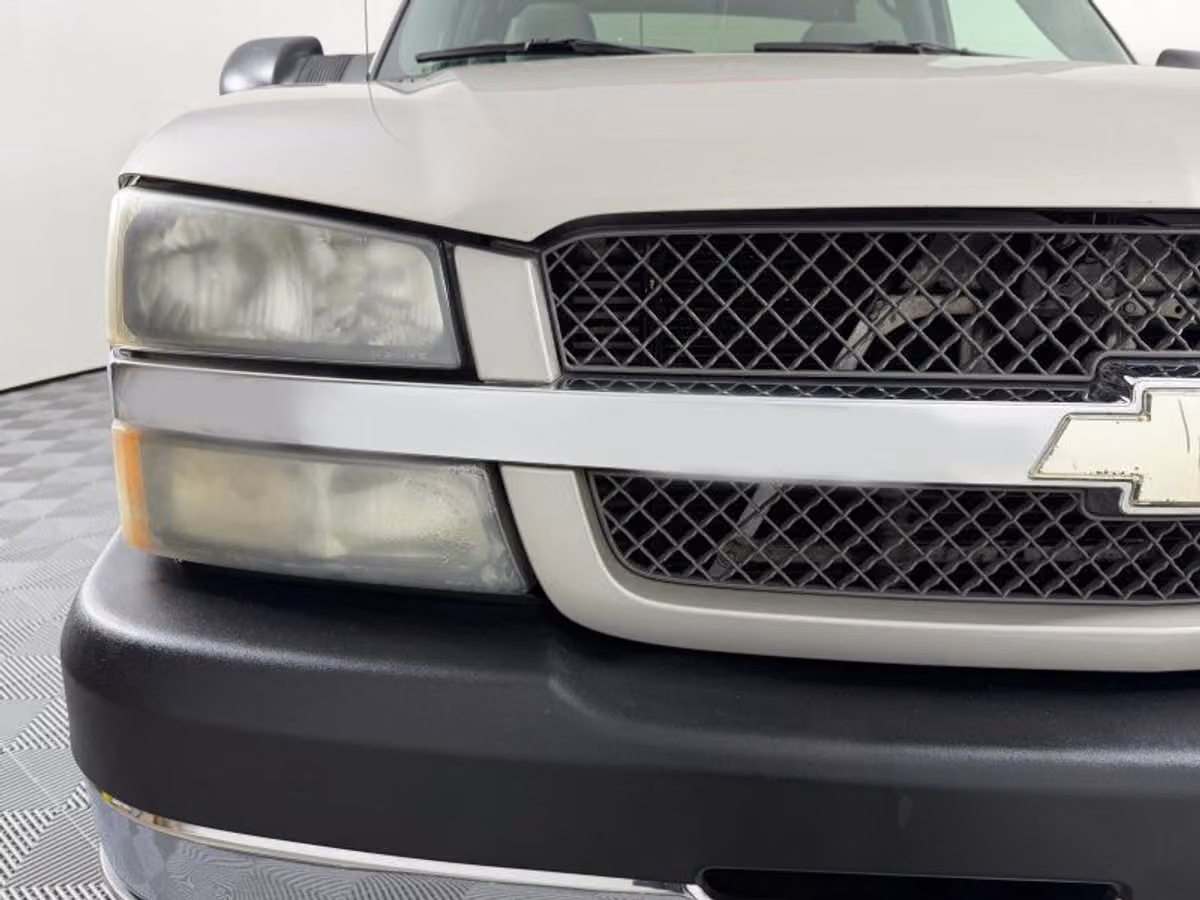 2004 Chevrolet Silverado 3500 LS Crew Cab Image 4