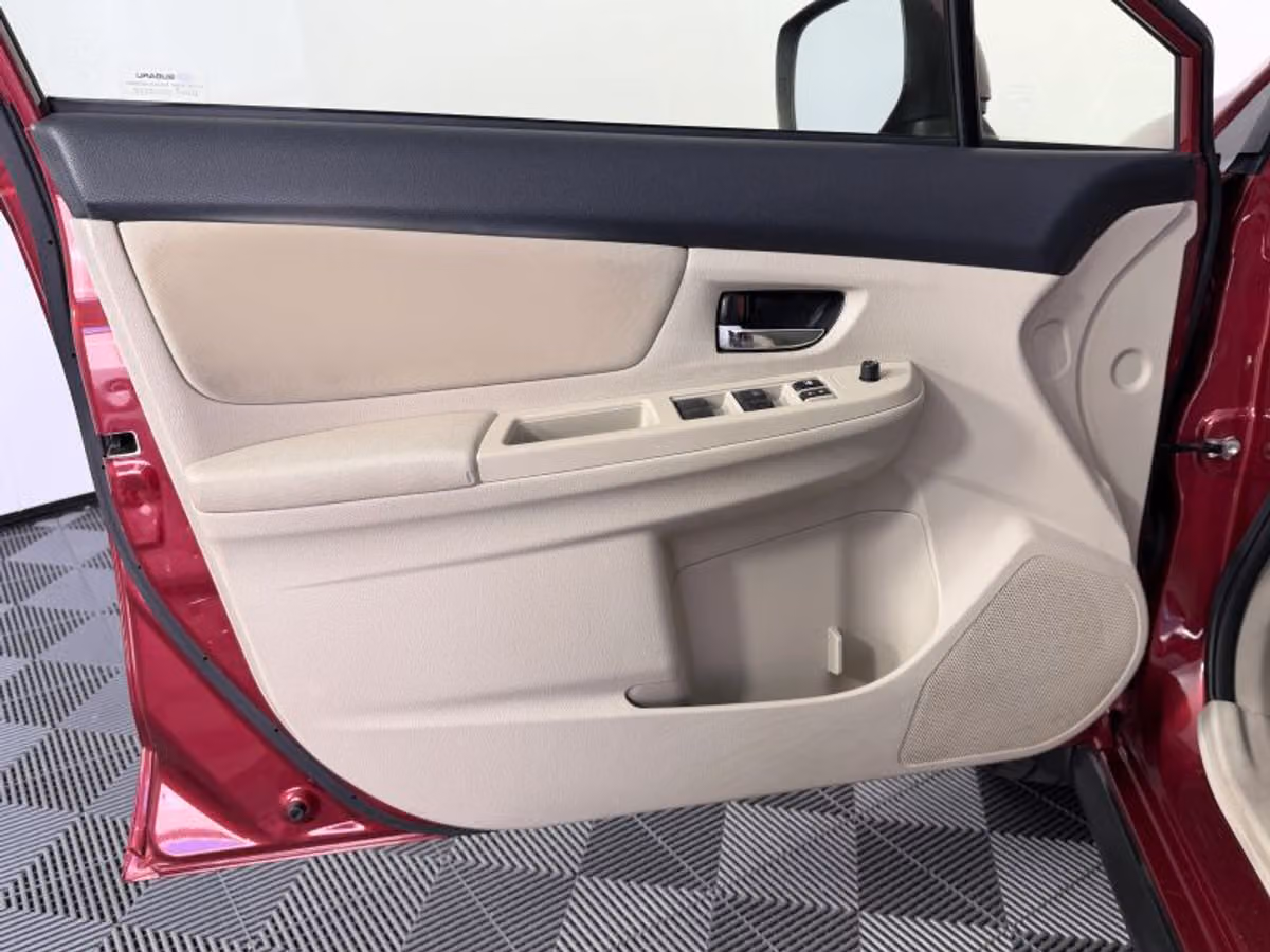 2014 Subaru XV Crosstrek 2.0i Premium Crossover Image 30