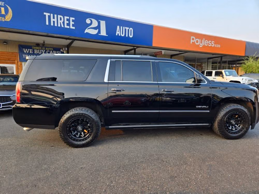 2018 GMC Yukon XL Denali Image 9