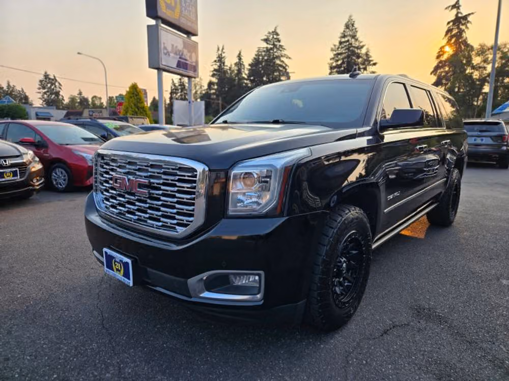 2018 GMC Yukon XL Denali Image 4