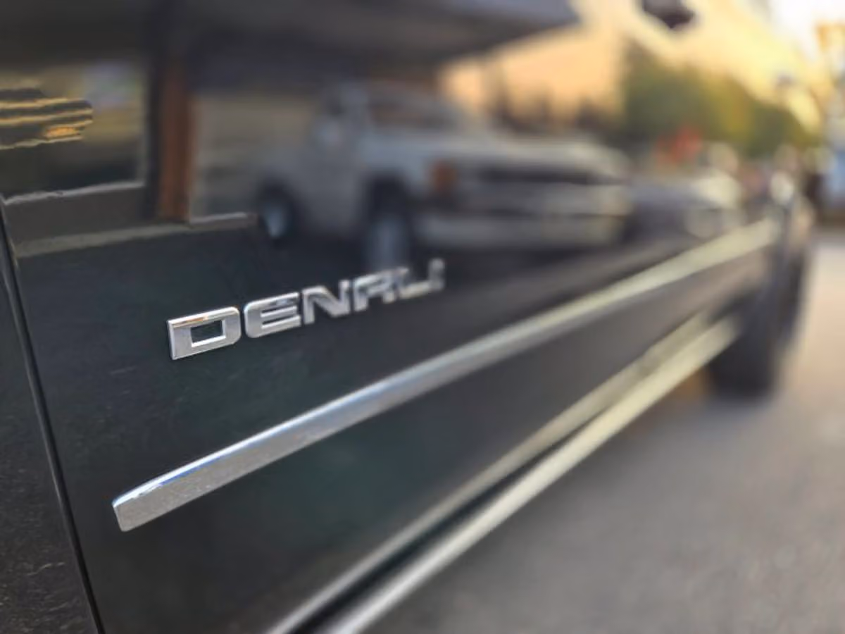 2018 GMC Yukon XL Denali Image 24